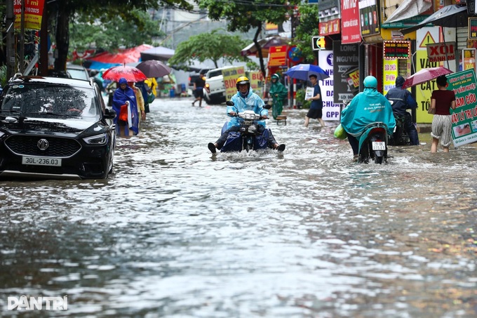 Severe flooding hits north-central Vietnam after Typhoon Bualoi - 1 Severe flooding hits north-central Vietnam after Typhoon Bualoi - 1
