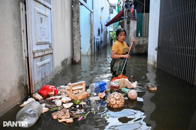Hanoi area still severely flooded after Typhoon Bualoi - 4