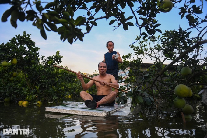 Hanoi area still severely flooded after Typhoon Bualoi - 8
