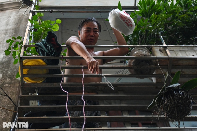 Hanoi area still severely flooded after Typhoon Bualoi - 11