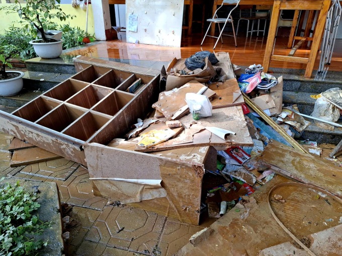 Over 200 evacuated from Tuyen Quang school devastated by floods - 4 Over 200 evacuated from Tuyen Quang school devastated by floods - 4