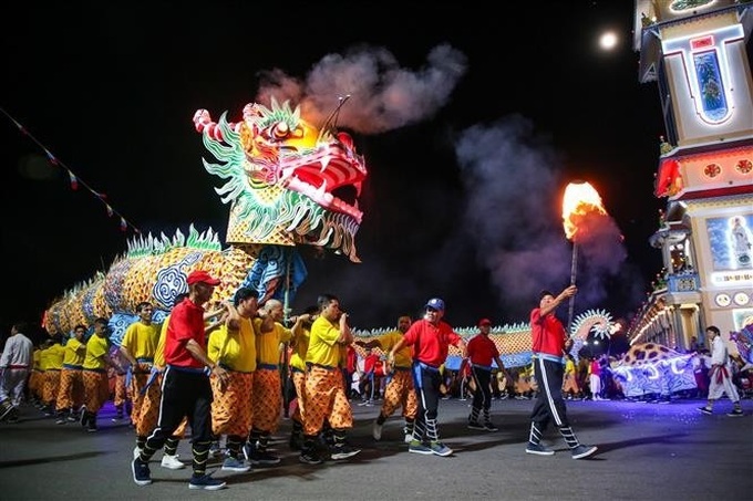 Nearly 200,000 people join biggest festival of Caodaism in Tay Ninh - 1