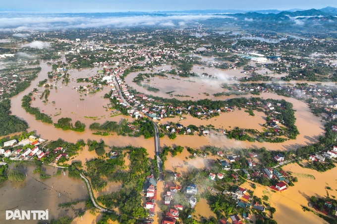 Bac Ninh braces for historical flooding - 1