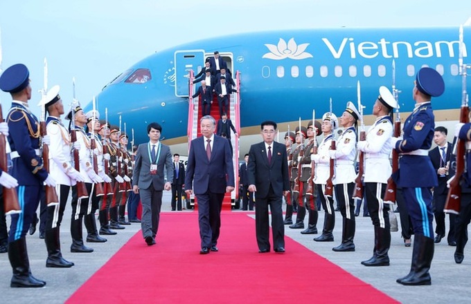 Party leader arrives in Pyongyang for state visit to DPRK - 2 Party leader arrives in Pyongyang for state visit to DPRK - 2