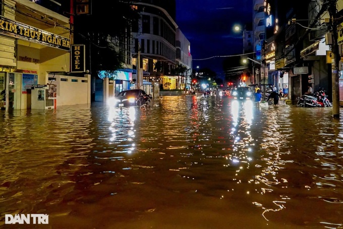 Can Tho proposes USD 7.8 m project to prevent flooding at Ninh Kieu Wharf - 1