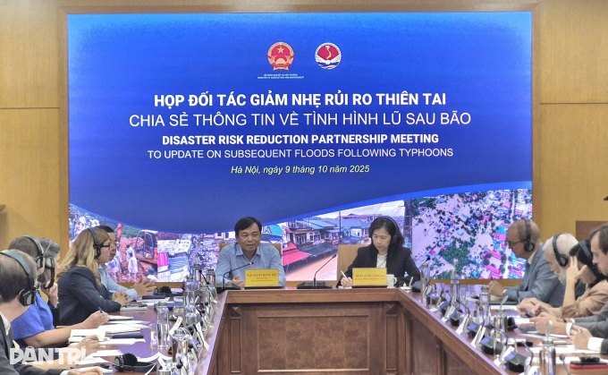 Vietnam calls for international support to recover from natural disasters - 1 Vietnam calls for international support to recover from natural disasters - 1