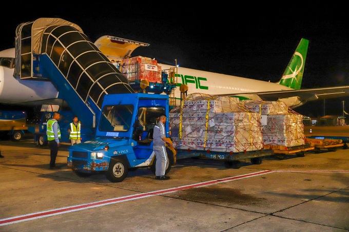 Australia delivers emergency aid to flood-hit Bac Ninh - 2