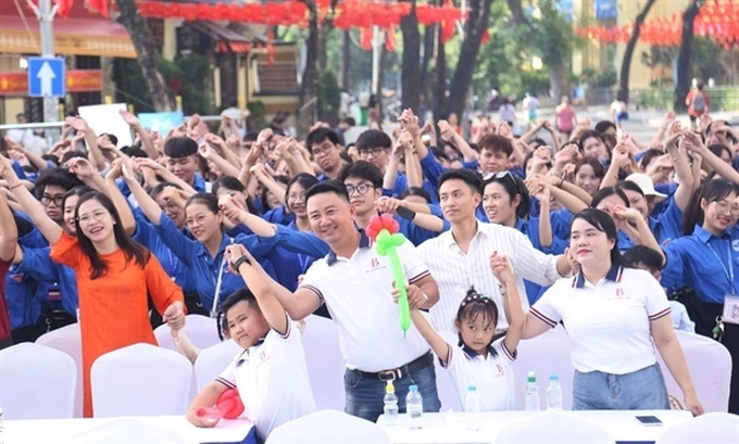 Experts urge shift in population policy towards human resource development - 1 Experts urge shift in population policy towards human resource development - 1