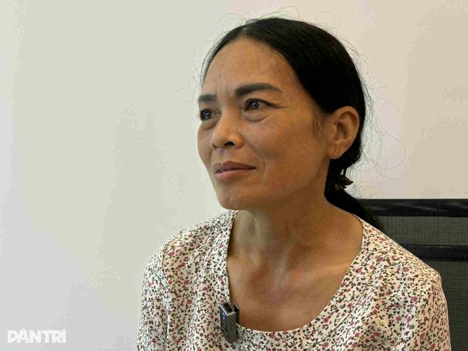 Hanoi mother joyful after finding daughter in France - 2 Hanoi mother joyful after finding daughter in France - 2