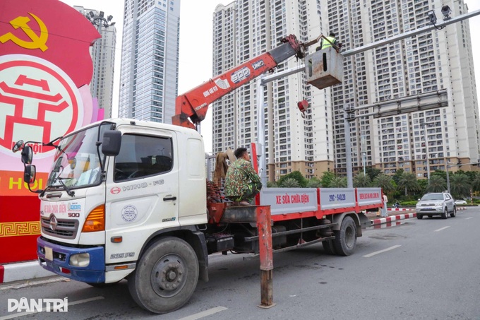 Nearly 2,000 AI cameras installed across Hanoi streets - 1