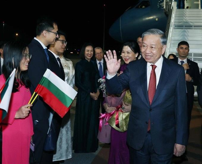 Vietnamese Party chief lands in Bulgaria to bolster ties - 2 Vietnamese Party chief lands in Bulgaria to bolster ties - 2