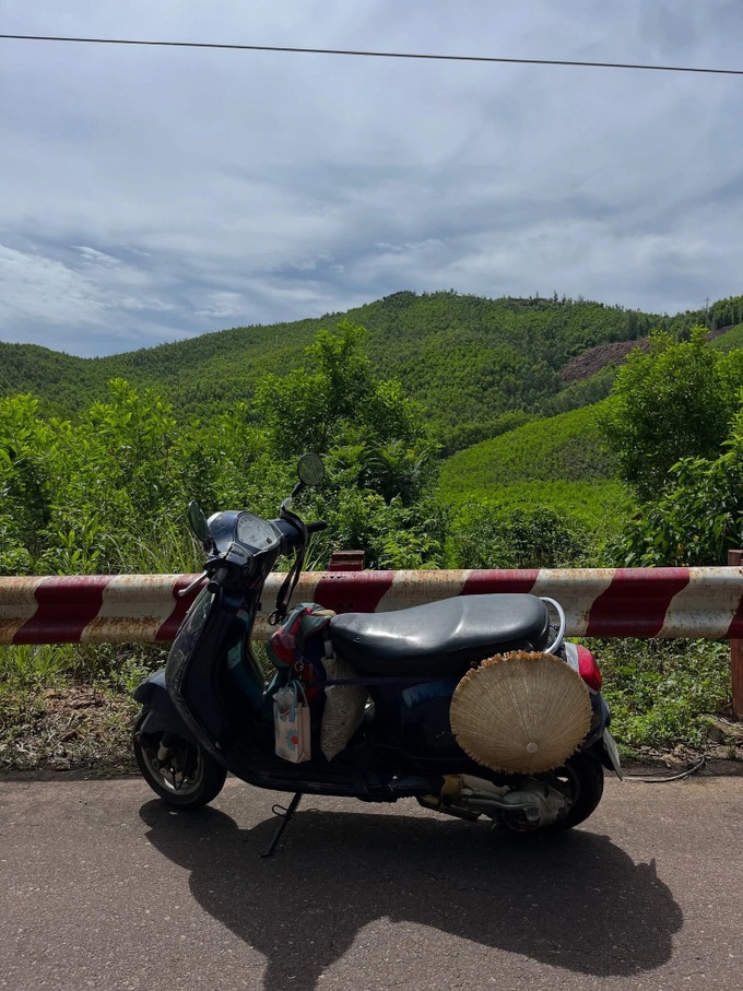 Young Japanese woman motorbikes length of Vietnam alone - 2 Young Japanese woman motorbikes length of Vietnam alone - 2