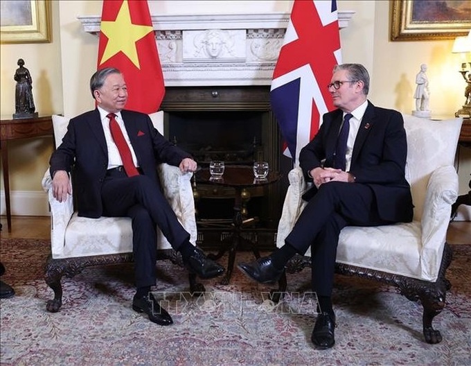 UK Prime Minister holds talks with Vietnamese Party General Secretary - 3 UK Prime Minister holds talks with Vietnamese Party General Secretary - 3