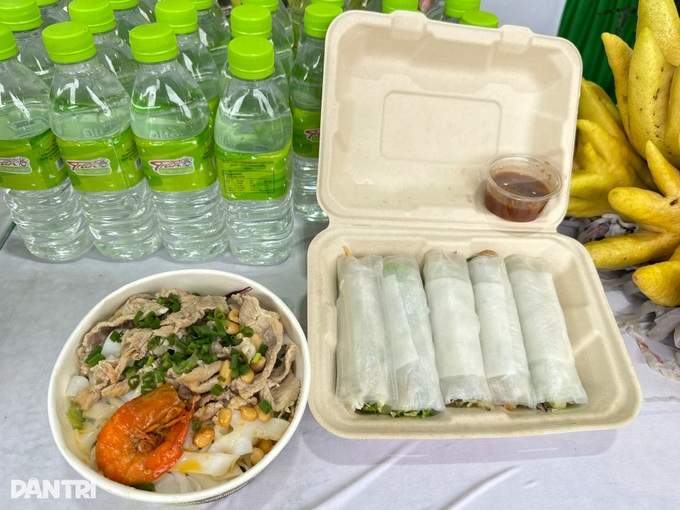 Specialties from across Vietnam showcased at Autumn Fair in Hanoi - 4 Specialties from across Vietnam showcased at Autumn Fair in Hanoi - 4