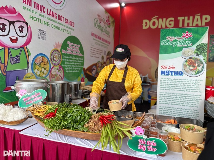 Specialties from across Vietnam showcased at Autumn Fair in Hanoi - 6 Specialties from across Vietnam showcased at Autumn Fair in Hanoi - 6