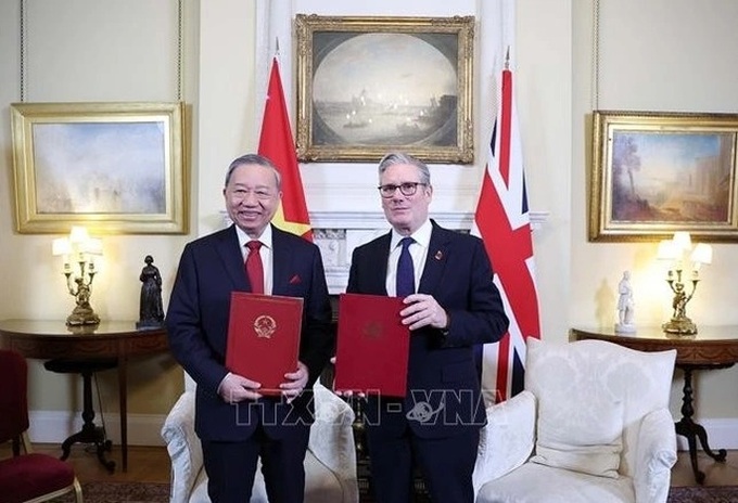 Vietnam and UK elevate bilateral relations to new heights - 2 Vietnam and UK elevate bilateral relations to new heights - 2