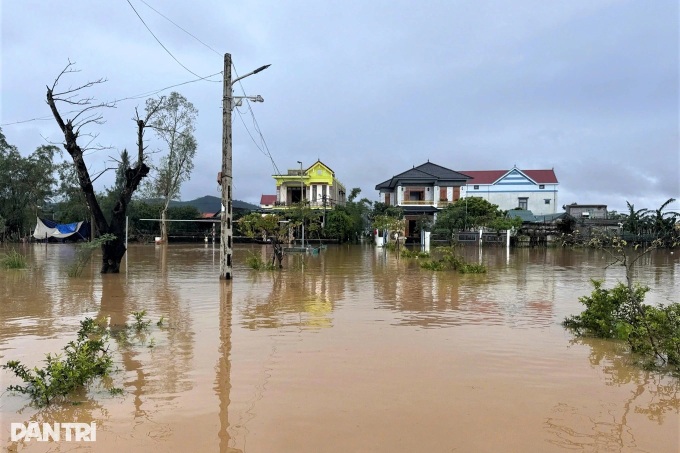 More than 5,000 homes flooded in Ha Tinh, Quang Tri - 2 More than 5,000 homes flooded in Ha Tinh, Quang Tri - 2