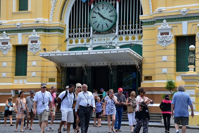 HCM City’s tourism revenue hits over VND 208 trillion in ten months - 1 HCM City’s tourism revenue hits over VND 208 trillion in ten months - 1