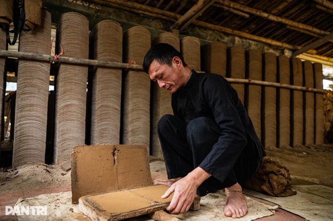 Tile-making village in Lang Son attracts visitors - 1