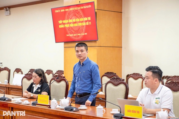 Two schools in Thai Nguyen receive post-flood donations - 3 Two schools in Thai Nguyen receive post-flood donations - 3