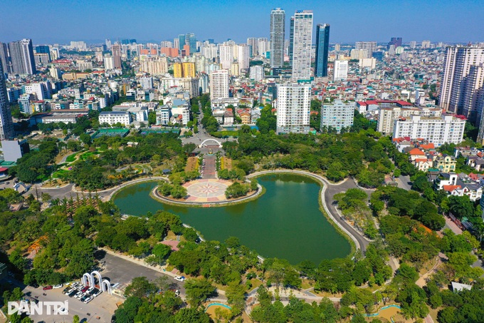 Hanoi park gets new look after eight-month upgrade - 1 Hanoi park gets new look after eight-month upgrade - 1