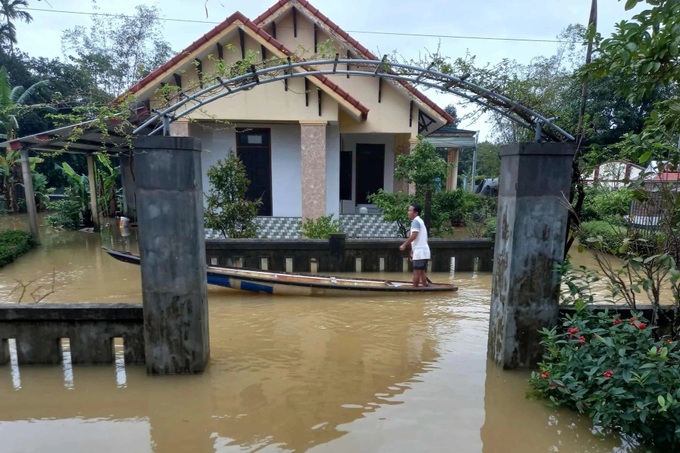 Hue evacuates hundreds of households as floodwaters rise to 5 metres - 4 Hue evacuates hundreds of households as floodwaters rise to 5 metres - 4