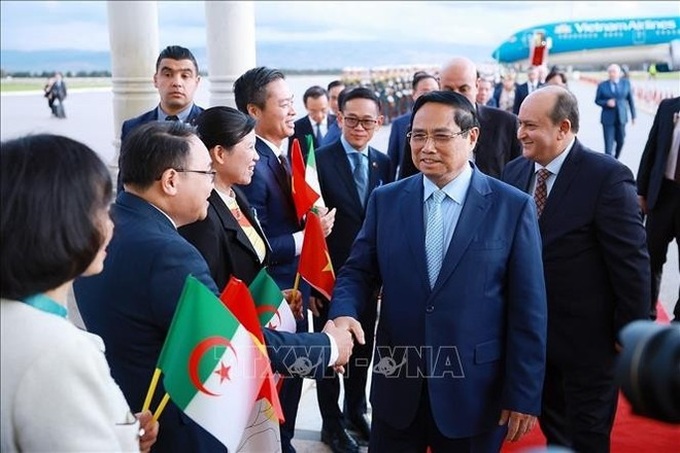 PM Pham Minh Chinh, spouse begin official visit to Algeria - 2