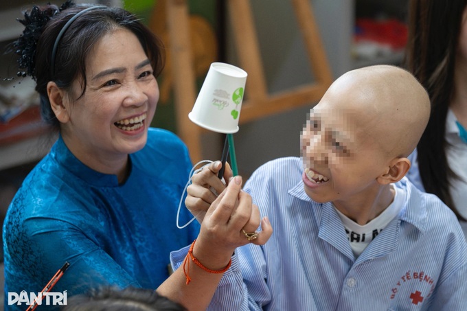 Special classroom nurtures hope for children with cancer - 6
