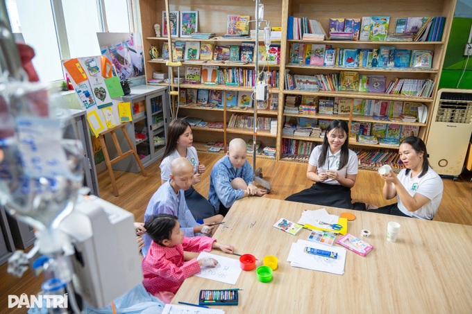 Special classroom nurtures hope for children with cancer - 5