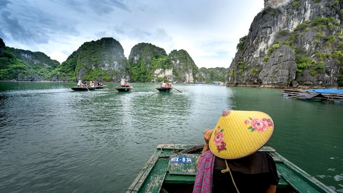 Full identification details required for visitors to Ha Long Bay - 1