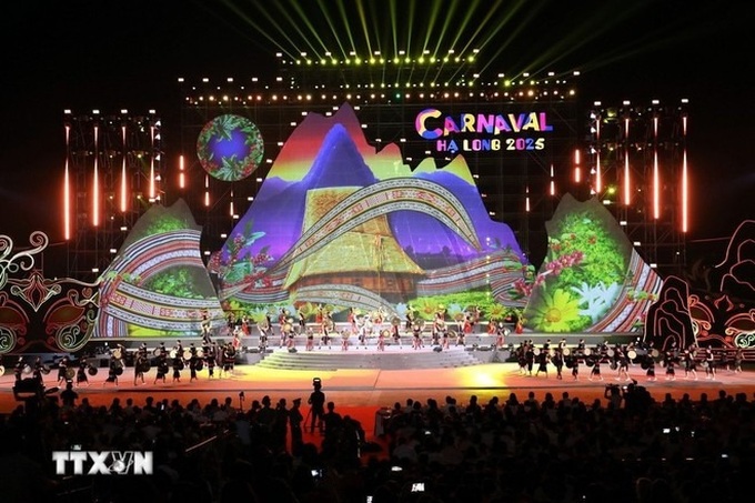 Quang Ninh rolls out vibrant year-end festivities to spur tourism - 1 Quang Ninh rolls out vibrant year-end festivities to spur tourism - 1