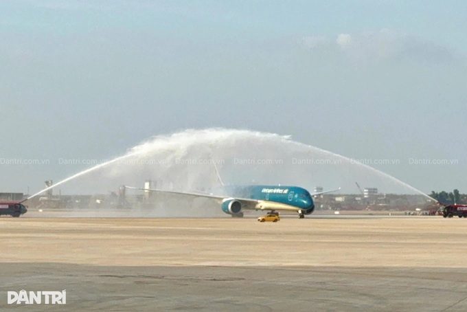 First flight lands successfully at Long Thanh Airport - 1 First flight lands successfully at Long Thanh Airport - 1