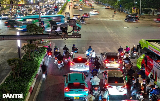 Hanoi to install 2,460 more AI traffic cameras in 2026 - 1