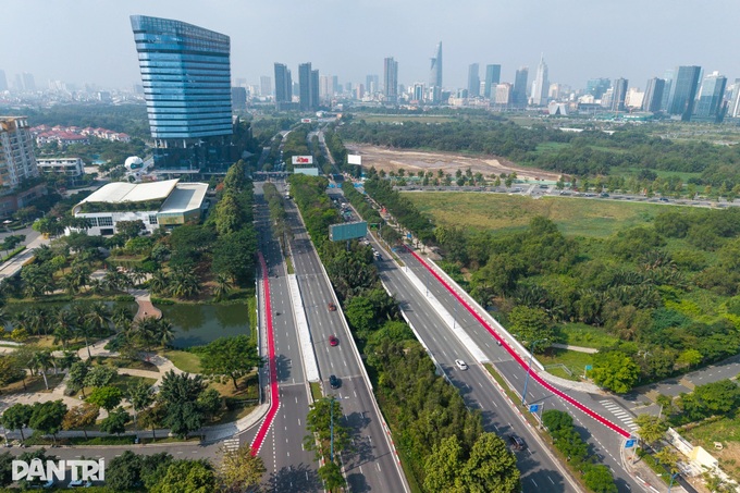 HCM City launches first dedicated lane for cyclists - 2 HCM City launches first dedicated lane for cyclists - 2