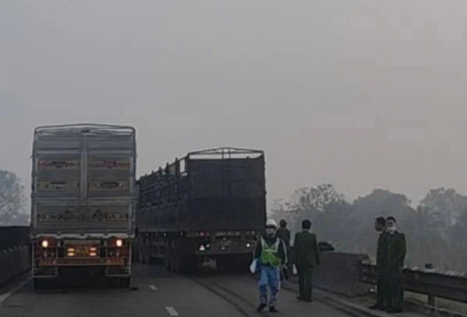 Four killed, six injured in three-vehicle crash on Thanh Hoa expressway - 2