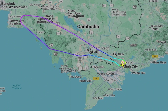 HCM City-Frankfurt flight turns back to save critically ill passenger - 1