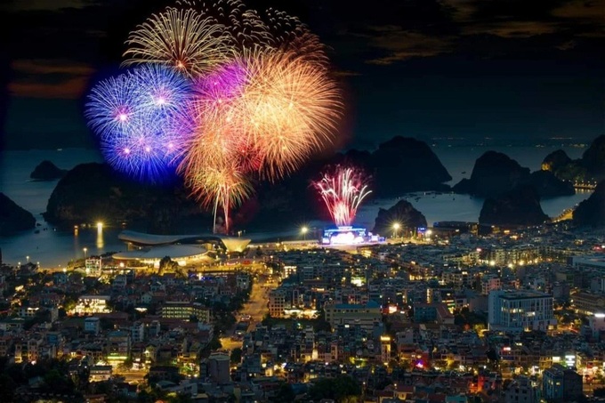 Quang Ninh to stage fireworks at 19 sites for Tet - 1