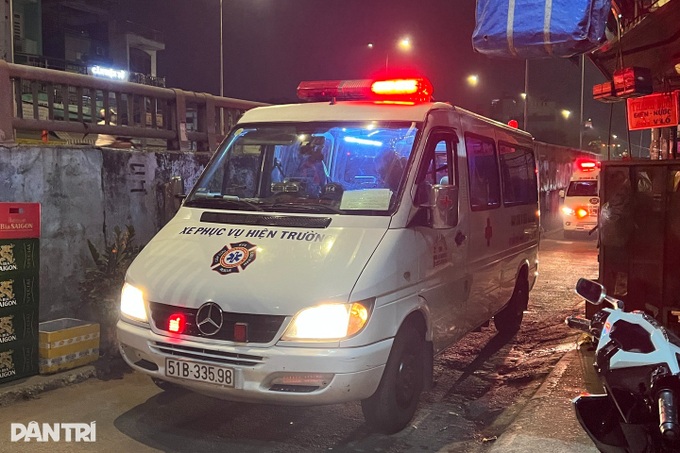 Fire in Ho Chi Minh City kills mother and two children - 1