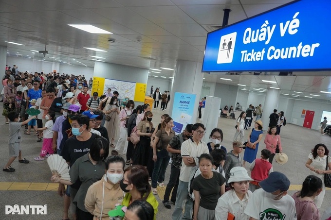 Ho Chi Minh City to offer free public transport for four days on Tet - 1