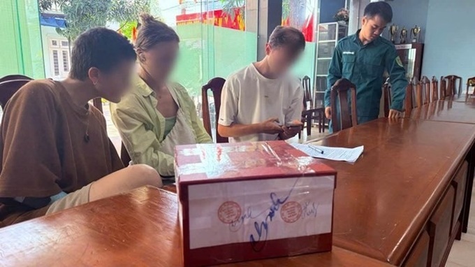 Foreign tourist caught operating drone illegally in Danang - 1 Foreign tourist caught operating drone illegally in Danang - 1