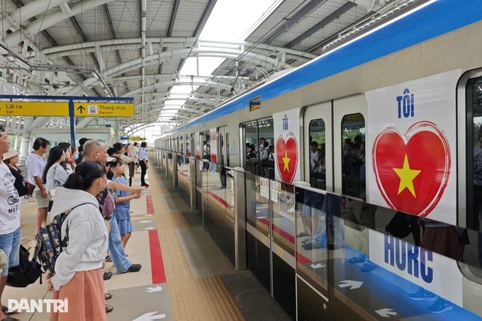 HCM City to offer free bus and metro rides on election day - 1