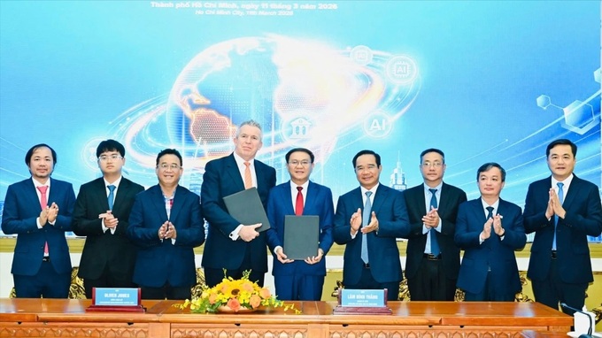 HCM City signs MoU on USD 2.1 billion AI data centre project - 1