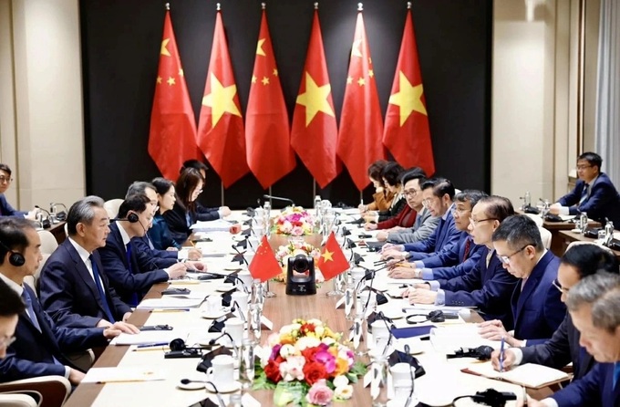 Vietnam and China strengthen strategic trust, deepen practical cooperation - 2