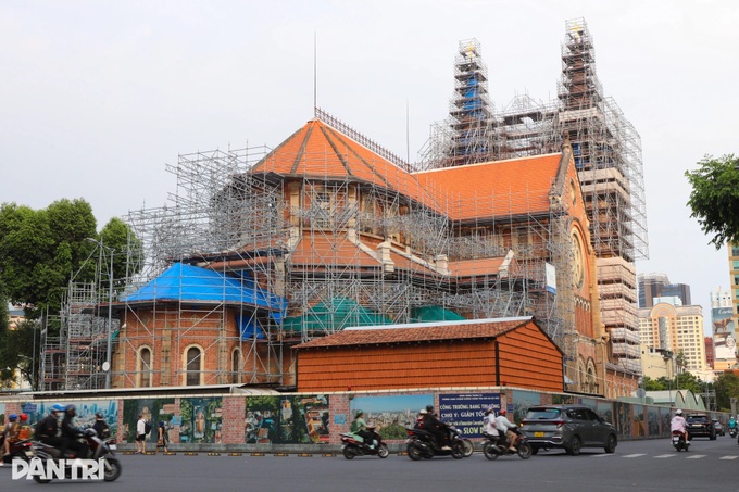 Saigon Notre-Dame Cathedral emerges after nearly a decade of restoration - 3 Saigon Notre-Dame Cathedral emerges after nearly a decade of restoration - 3