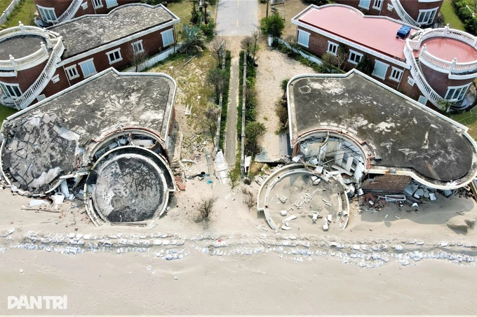 Storm-hit USD 60 million villa complex in central Vietnam still in ruins - 2