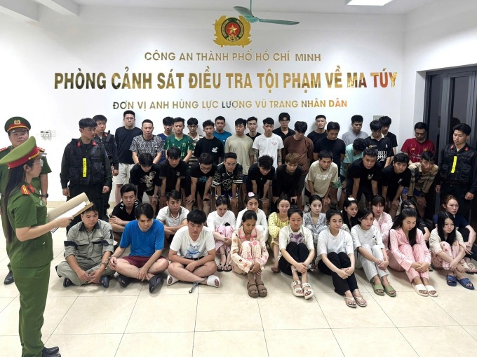 Sixty-one arrested in drug ring linked to Vung Tau bar - 1