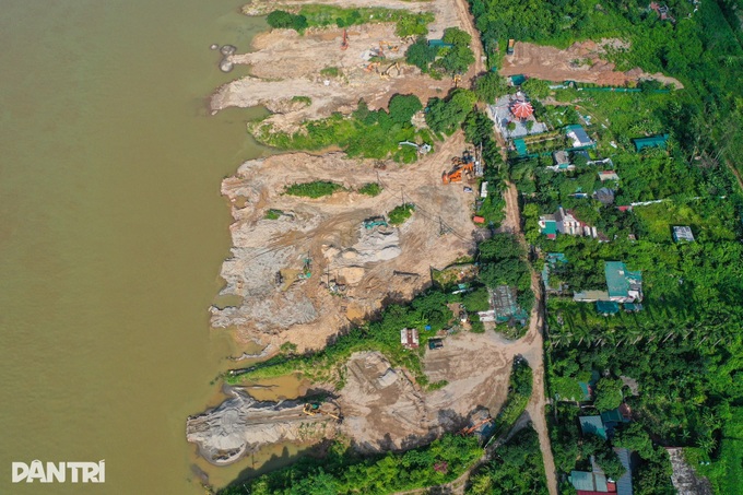 Work begins on first park in Hanoi’s Red River boulevard project - 7