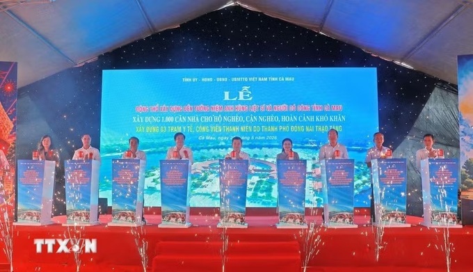 Ca Mau launches 1,000 homes for poor households - 1