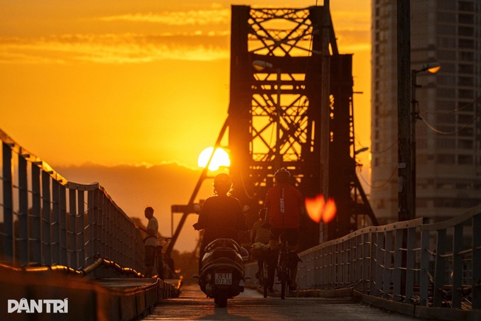 Long Bien Bridge reopened after repairs - 6