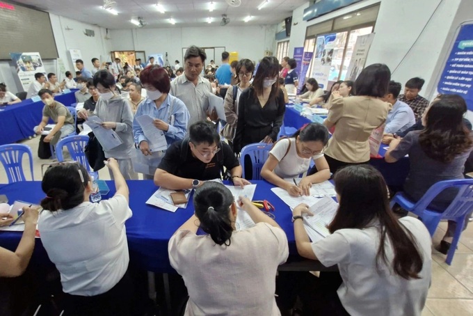 HCM City jobless claims fall sharply - 1